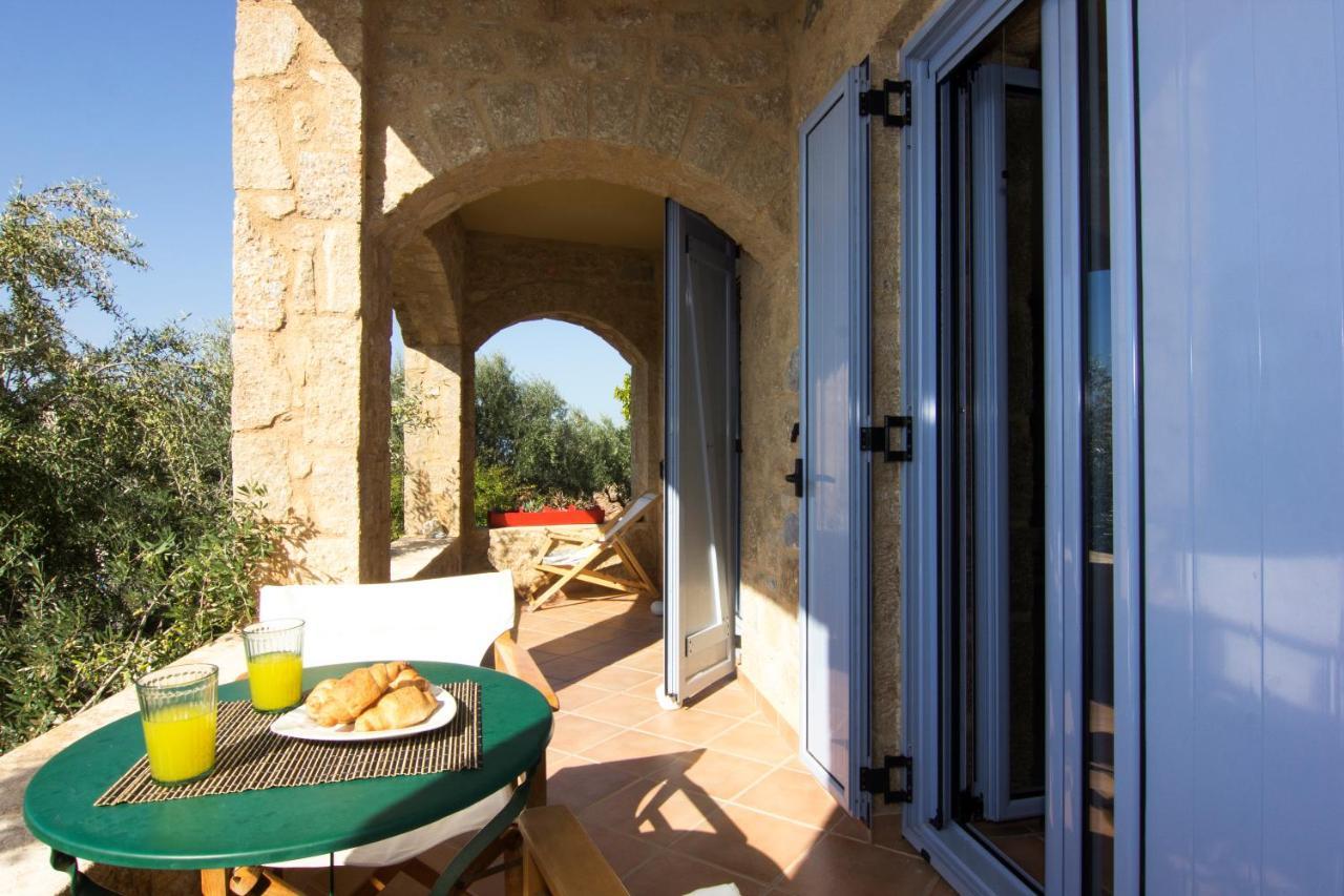Orfea's Place Riglia